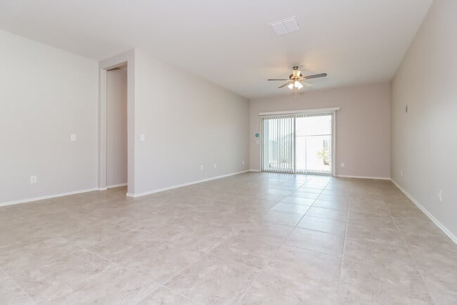 Photo - 25569 W Desert Dr