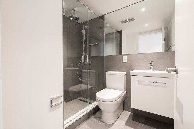 Photo - 800 Richmond St W Unit 467