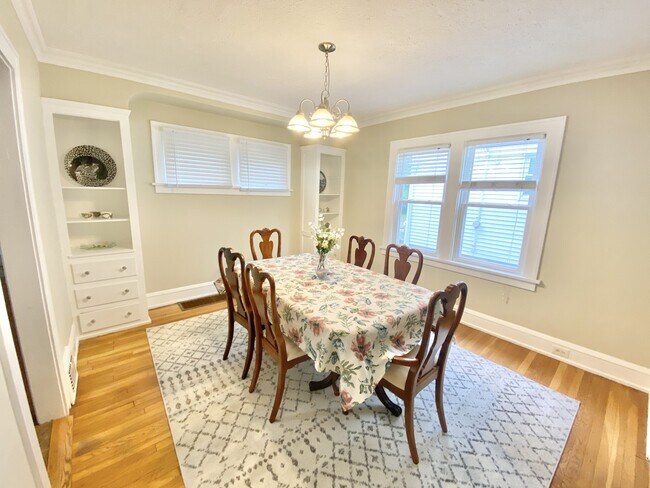 Photo - 963 Rushleigh Rd