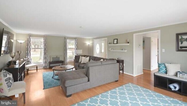 Photo - 2214 Regina Dr