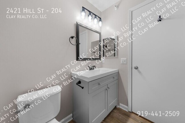 Photo - 2421 Hill St Unit 204
