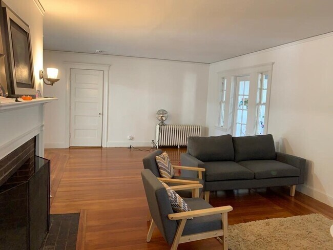 Photo - 134 Fuller St Unit 1