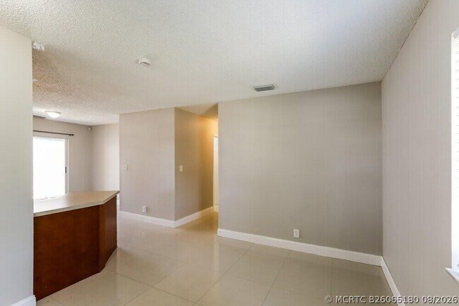 Photo - 1558 NW 7th Ln