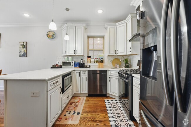 Building Photo - 39 Grace St Unit 1 Rental