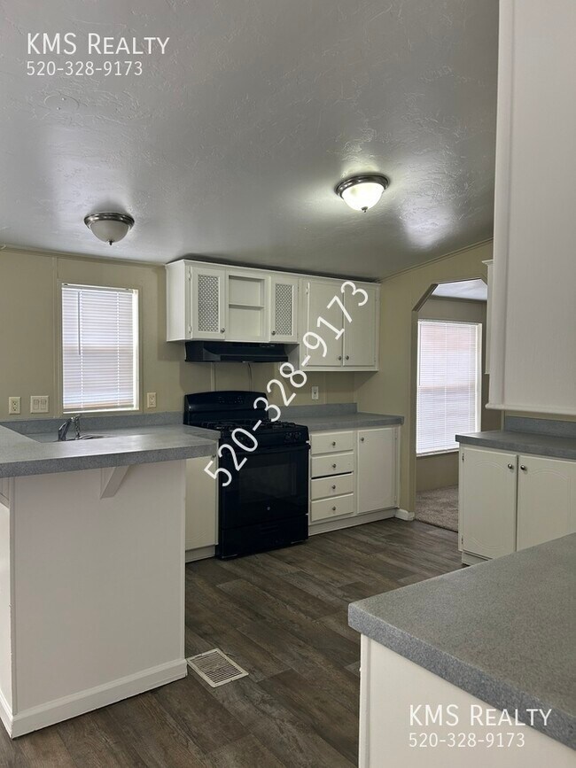 Photo - 3700 S Cicely Ave