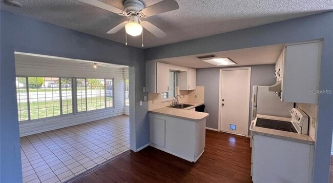 Photo - 9103 Whitman Ln