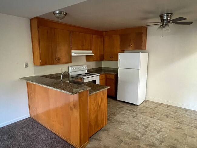 1020 Dolores St Unit 23