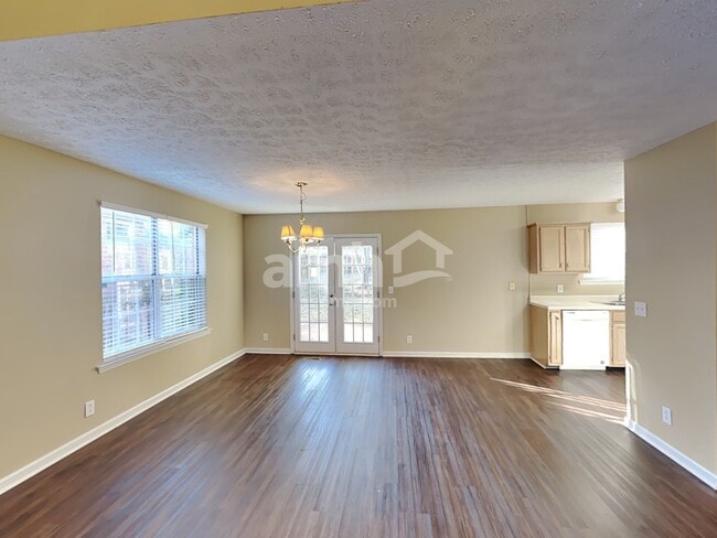 Photo - 196 Breakwater Dr