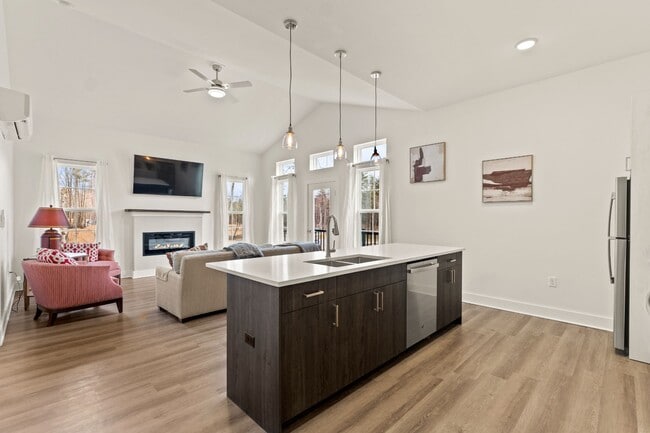 Photo - Elements at Saratoga Lake