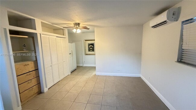 Photo - 13800 Harrison St Unidad 0