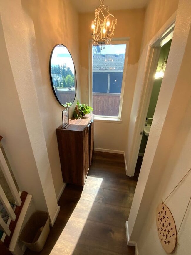 Photo - Puyallup Valley 4bdr 2.5bath w/ a POOL