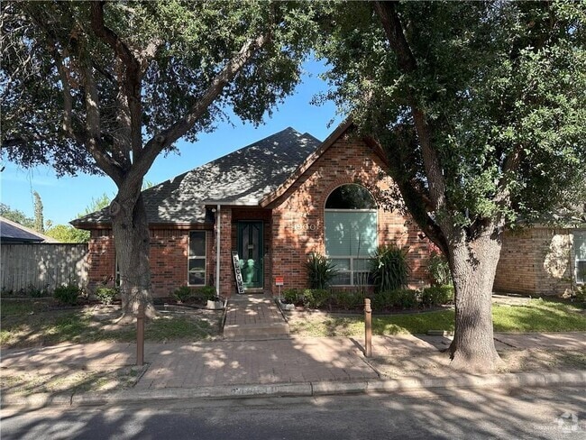 Building Photo - 4900 N 4th St Rental