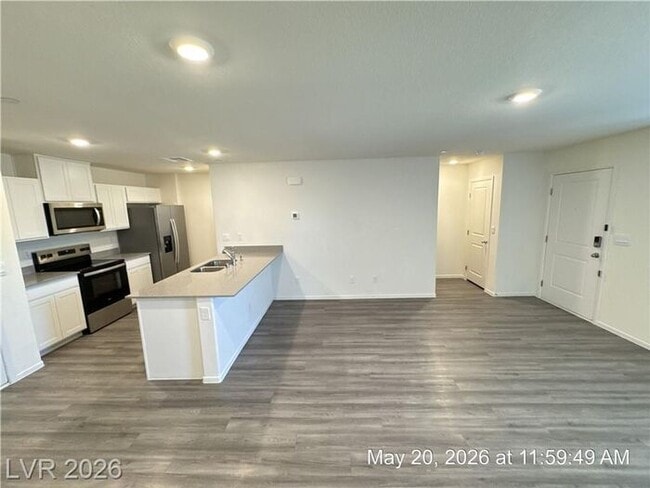 Photo - Beautiful Townhome with Quartz Counters & Private Setting in Southwest Las Vegas