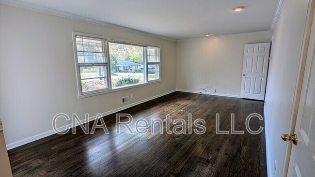 Photo - 294 Robin Ln SE