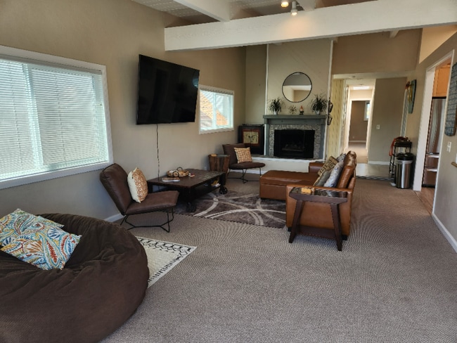 Photo - 718 Coronado Ct