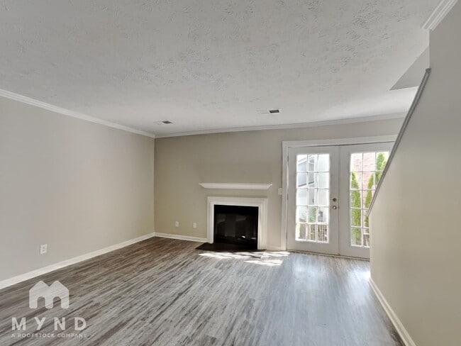 Photo - 461 Claircrest Dr