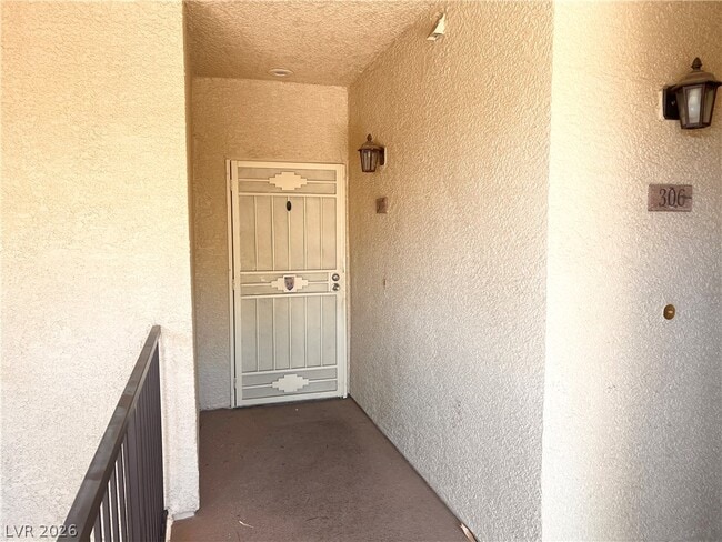 Building Photo - 7135 S Durango Dr Unit 307