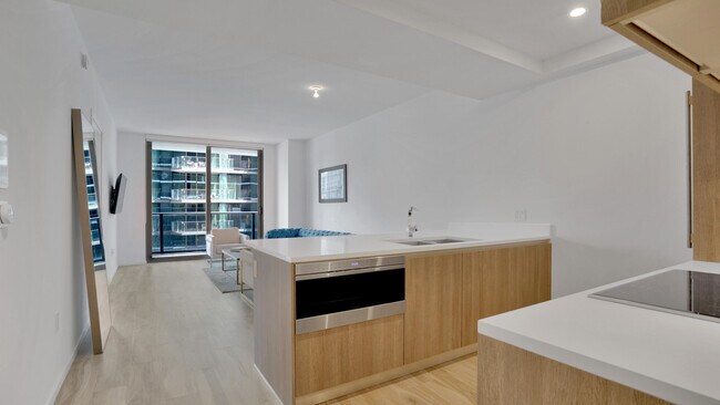 Photo - 801 S Miami Ave Unidad 1608