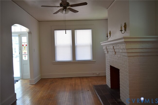 Photo - 301 W 30th St