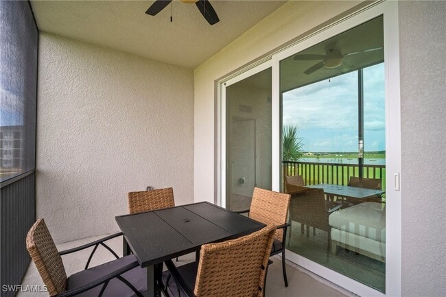 Building Photo - 15285 Grn Acrs Ave Unit 424