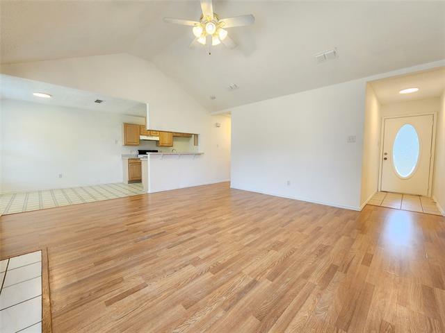 Photo - 414 Dakota Dr