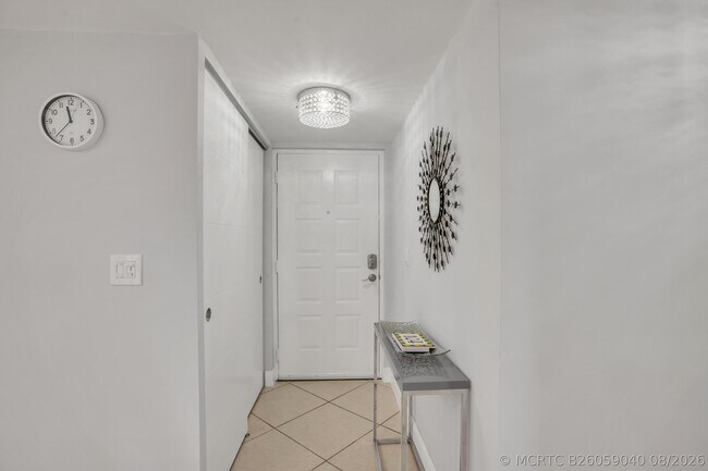 Photo - 955 Egret Cir Unit 104