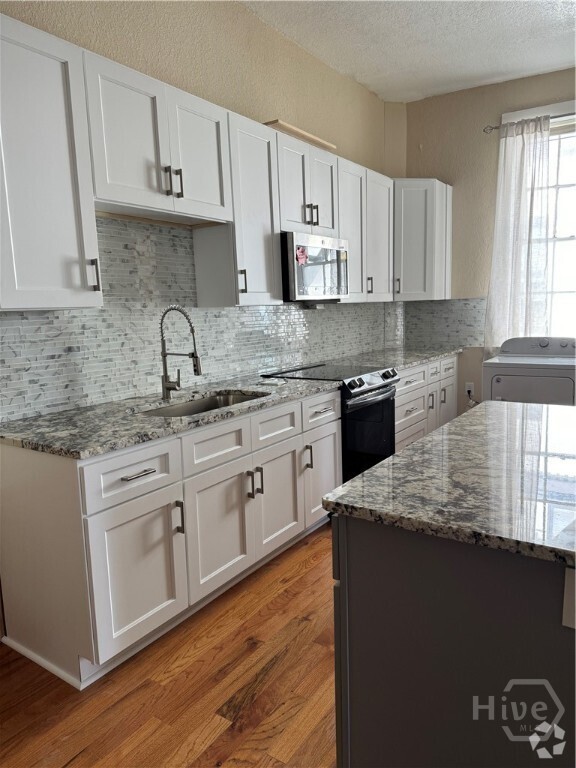 Building Photo - 41 Whitaker St Unit B Rental