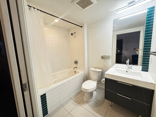 Photo - 1325 Rolston St