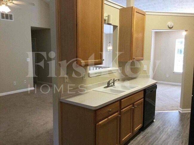 Photo - 200 Fairview Chase Rd