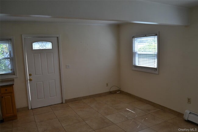 Photo - 516 Long Beach Rd