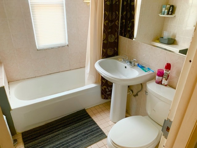Bathroom - 5310 S Archer Ave Unit 1 R