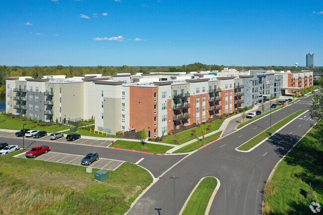 Building Photo - 18w070 Royce Blvd Rental