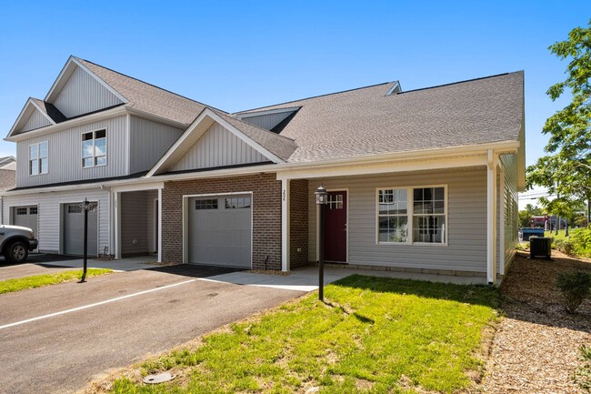Photo - 2740 Village Dr Townhome