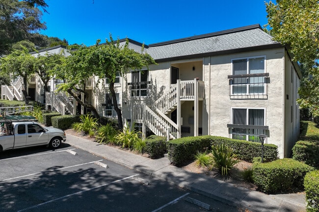 Building Photo - Park Hill Rental