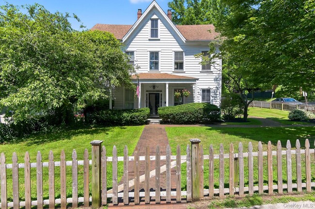 Building Photo - 4 Parkview Ter Unit 2