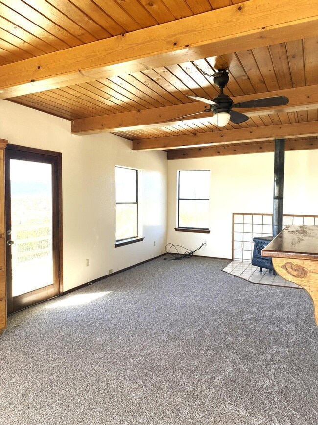 Photo - 88 Crestview Ln