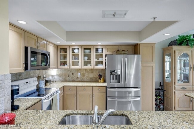 Photo - 13201 Sherburne Cir Unit 102