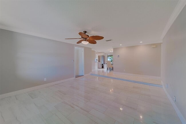 Photo - 10451 119th St