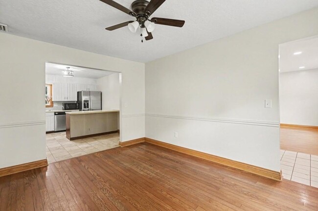 Photo - 136 Brookside Ave