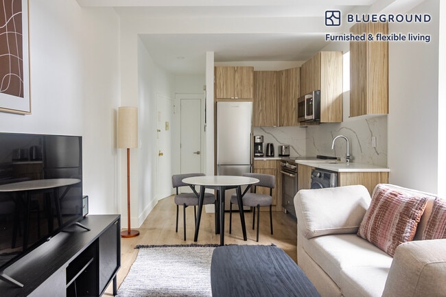 Photo - 138 E 38th St Unidad FL3-ID1870