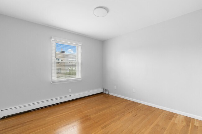 Photo - 226 Webster Ave Unit 2