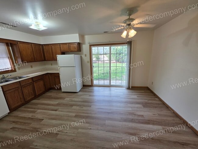 Photo - Spacious 2 bedroom 2 bathroom duplex in Hi...
