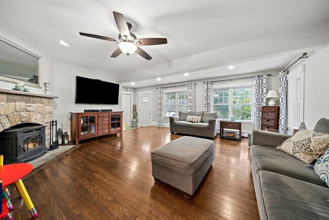 Photo - 22 Hamilton St