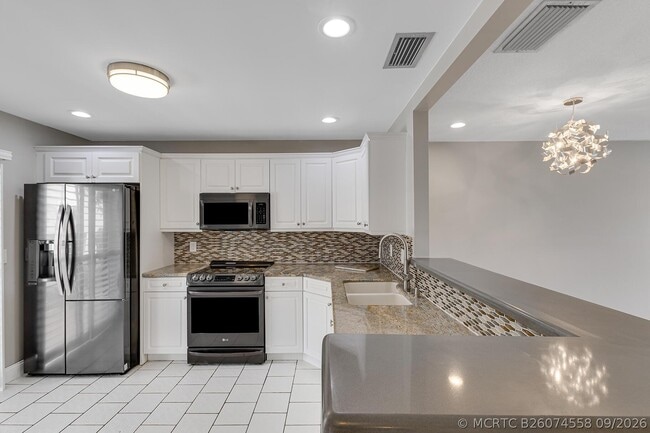 Photo - 423 Narrowleaf Ct