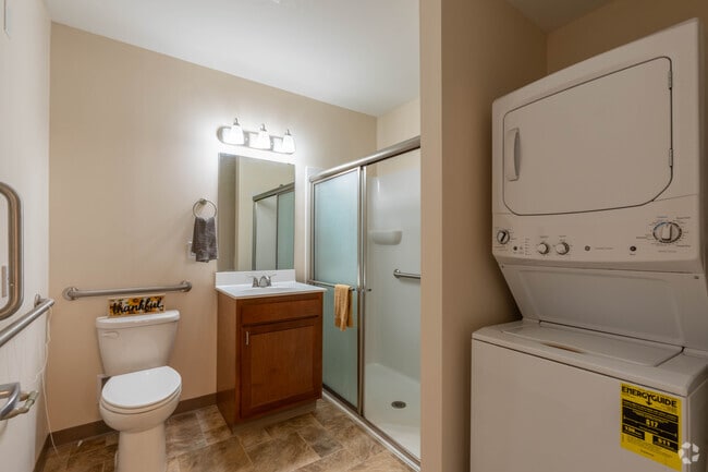 2BR,1BA - 825SF - Bathroom - Glenwood Square Senior Apartments