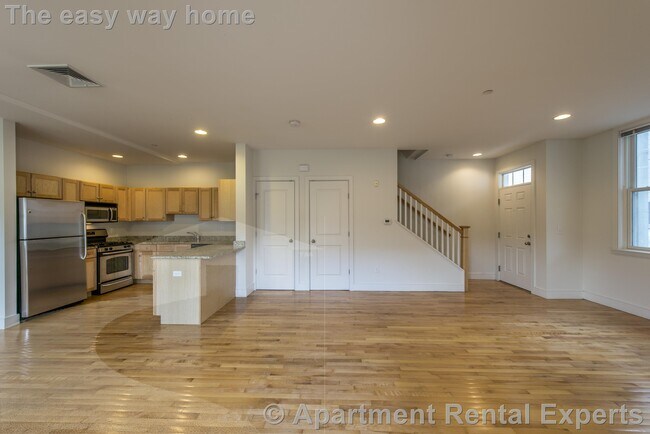 Photo - 110 Second St Unit #111 Unidad #111