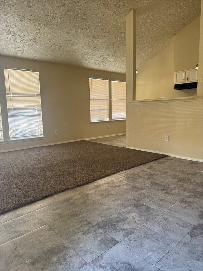 Photo - 10056 Sharpton Dr