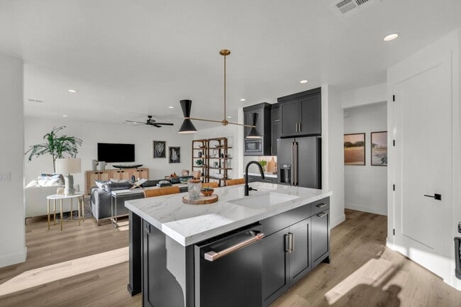 Photo - Stunning 6 Bedroom Home in St. George!