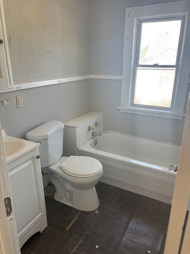 Photo - Section 8 Accepted! 5 BR 2 BA