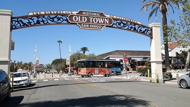 Photo - 2606 Juan St